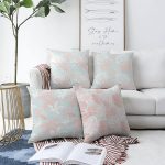 - Sonil-K4luset70-Gorsel1 - Realhomes Mavi Zeminde Pembe Ve Beyaz Yaprak Çizimli Modern 4'lü Çift Taraflı Şönil Yastık Kırlent Kılıf Seti Realhomes