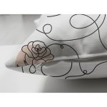 - Suet-K-7086-Gorsel3 - Realhomes Çift Taraflı Beyaz Zemınde Bayan Desenli Dijital Baskılı Modern Süet Yastık Kırlent Kılıfı Realhomes