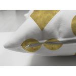 - Suet-K-7138-Gorsel3 - Realhomes Çift Taraflı Beyaz Zeminli Gold Renkli Kalp Desenli Dijital Baskılı Modern Süet Kırlent Kılıfı Realhomes