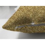 Çift Taraflı Gold Zeminde Merry Christmas Yazılı Dijital Baskılı Modern Süet Yastık Kırlent Kılıfı Realhomes