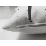 Çift Taraflı Beyaz Zeminde Siyah Renkli Geyik Desenli Dijital Baskılı Modern Süet Yastık Kılıfı Realhomes