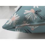 - Suet-K-7254-Gorsel3 - Realhomes  Çift Taraflı Renkli Zeminli Renkli Papatya Desenli Dijital Baskılı Modern Süet Yastık Kırlent Kılıfı Realhomes