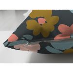 - Suet-K-7255-Gorsel3 - Realhomes  Çift Taraflı Siyah Zemin Üzerinde Renkli Çiçek Desenli Süet Yastık Kırlent Kılıfı Realhomes