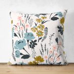 - Suet-K-7261-Gorsel1 - Realhomes Çift Taraflı Beyaz Zeminde Renkli Çiçek Desenli Dijital Baskılı Modern Süet Yastık Kırlent Kılıfı Realhomes