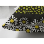 - Suet-K-7309-Gorsel3 - Realhomes Çift Taraflı Sıyah Zemin Üzerinde Petek Desenli Papatya Desenli Modern Süet Yastık Kırlent Kılıfı Realhomes