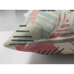 - Suet-K-7330-Gorsel3 - Realhomes Çift Taraflı Renkli Zemin Üzerinde Üçgen Desenli Dijital Baskılı Modern Süet Yastık Kırlent Kılıfı Realhomes