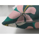 - Suet-K-7355-Gorsel3 - Realhomes Çift Taraflı Renkli Zemin Üzerinde Yaprak Motifli Dijital Baskılı Modern Süet Yastık Kırlent Kılıfı Realhomes