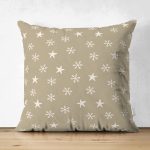 - Suet-K-7503-Gorsel1 - Realhomes Çift Taraflı Renkli Zeminli Yıldız Ve Kartanesi Motifli Dijital Baskılı Modern Süet Kırlent Kılıfı Realhomes