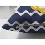 - Suet-K-7598-Gorsel3 - Realhomes Çift Taraflı Lacivert Zemin Üzerinde Çapa Çizimli Dijital Baskılı Modern Süet Yastık Kırlent Kılıfı Realhomes