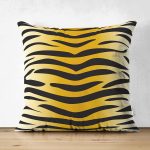 Çift Taraflı Renkli Zemin Üzerinde Gold Detaylı Geometrik Çizimli Süet Yastık Kırlent Kılıfı Realhomes