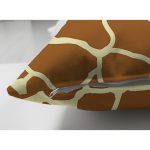 - Suet-K-7609-Gorsel3 - Realhomes Çift Taraflı Renkli Zemin Üzerinde Geometrik Çizim Dijital Baskılı Modern Süet Yastık Kırlent Kılıfı Realhomes