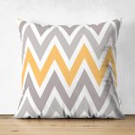 Çift Taraflı Beyaz Zemin Üzerinde Turuncu Gri Renklı Geometrik Desen Süet Yastık Kırlent Kılıfı Realhomes