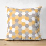 - Suet-K-7624-Gorsel1 - Realhomes Çift Taraflı Renkli Zemin Üzerinde Geometrik Çizim Dijital Baskılı Modern Süet Yastık Kırlent Kılıfı Realhomes