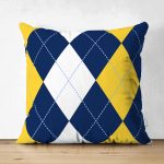 Çift Taraflı Beyaz Zemin Üzerinde Baklava Desenli Dijital Baskılı Modern Süet Yastık Kırlent Kılıfı Realhomes