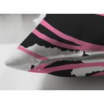 - Suet-K-7677-Gorsel3 - Realhomes Çift Taraflı Gri Siyah Zemin Üzerinde Pembe Renkli Geometrik Desen Süet Yastık Kırlent Kılıfı Realhomes