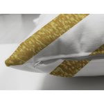 - Suet-K-7701-Gorsel3 - Realhomes Çift Taraflı Beyaz Zemin Üzerinde Gold Detaylı Happy Holidays Yazılı Süet Yastık Kırlent Kılıfı Realhomes