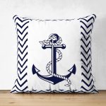 - Suet-K-7728-Gorsel1 - Realhomes Çift Taraflı Beyaz Zemin Üzerinde Geometrik Çizimli Çapa Desenli Süet Yastık Kırlent Kılıfı Realhomes