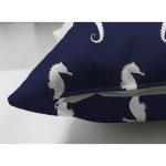 - Suet-K-7729-Gorsel3 - Realhomes Çift Taraflı Renkli Zeminli Denizatı Desenli Dijital Baskılı Modern Süet Yastık Kırlent Kılıfı Realhomes