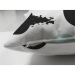 - Suet-K-7730-Gorsel3 - Realhomes Çift Taraflı Beyaz Zeminli Renkli Puantiyeli Dijital Baskılı Modern Süet Yastık Kırlent Kılıfı Realhomes