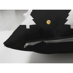 - Suet-K-7868-Gorsel3 - Realhomes Çift Taraflı Siyah Zeminli Beyaz Çam Ağacı Desenli Dijital Baskılı Modern Süet Yastık Kırlent Kılıfı Realhomes