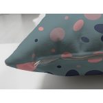 - Suet-K-7950-Gorsel3 - Realhomes Çift Taraflı Renkli Zemin Üzerinde Pastel Renkli Puantiye Desenli Süet Yastık Kırlent Kılıfı Realhomes