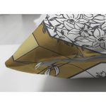 Çift Taraflı Gold Zemin Üzerinde Beyaz Gül Motifli Dijital Baskılı Modern Süet Yastık Kırlent Kılıfı Realhomes