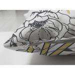 Çift Taraflı Beyaz Zemin Üzerinde Gold Detaylı Gül Motifli Dijital Baskılı Modern Süet Yastık Kılıfı Realhomes