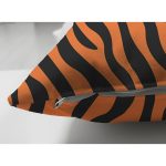 Çift Taraflı Renkli Zemin Üzerinde Siyah Zebra Motifli Süet Yastık Kırlent Kılıfı Realhomes