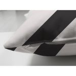 - Suet-K-8212-Gorsel3 - Realhomes Çift Taraflı Beyaz Zemin Üzerinde Siyah Yatay Çizgili Gold Renkli Love Yazılı Süet Kırlent Kılıfı Realhomes