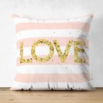 - Suet-K-8214-Gorsel1 - Realhomes Çift Taraflı Beyaz Zemin Üzerinde Renkli Çizgili Gold Detaylı Love Yazılı Süet Yastık Kırlent Kılıfı Realhomes