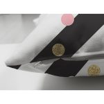 Çift Taraflı Beyaz Zemin Üzerinde Siyah Yatay Çizgili Gold Renkli Yazılı Süet Yastık Kırlent Kılıfı Realhomes