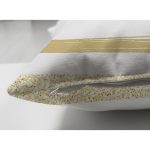 Çift Taraflı Beyaz Zemin Üzerinde Gold Detaylı Yatay Çizgili Modern Süet Yastık Kırlent Kılıfı Realhomes