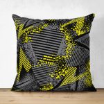 - Suet-K-8274-Gorsel1 - Realhomes Çift Taraflı Siyah Zeminli Geometrik Desenli Dijital Baskılı Modern Süet Yastık Kırlent Kılıfı Realhomes