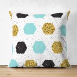 Çift Taraflı Beyaz Zemin Üzerinde Gold Detaylı Geometrik Desenli Süet Yastık Kırlent Kılıfı Realhomes