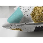 Çift Taraflı Beyaz Zemin Üzerinde Gold Detaylı Geometrik Desenli Süet Yastık Kırlent Kılıfı Realhomes