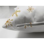 - Suet-K-8317-Gorsel3 - Realhomes Çift Taraflı Beyaz Zemin Üzerinde Gold Detaylı Kartanesi Desenli Süet Yastık Kırlent Kılıfı Realhomes