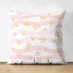 - Suet-K-8319-Gorsel1 - Realhomes Çift Taraflı Beyaz Zemin Üzerinde Gold Detaylı Kalp Desenli Modern Süet Yastık Kırlent Kılıfı Realhomes