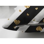 Çift Taraflı Beyaz Zemin Üzerinde Gold Detaylı Kalp Desenli Modern Süet Yastık Kırlent Kılıfı Realhomes