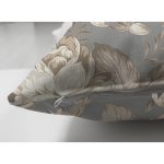 - Suet-K-8344-Gorsel3 - Realhomes Çift Taraflı Renkli Zemin Üzerinde Gül Desenli Dijital Baskılı Modern Süet Yastık Kırlent Kılıfı Realhomes