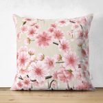 - Suet-K-8385-Gorsel1 - Realhomes Çift Taraflı Rengarenk Zemin Üzerinde Pembe Çiçek Desenli Süet Yastık Kırlent Kılıfı Realhomes