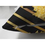 - Suet-K-8388-Gorsel3 - Realhomes Çift Taraflı Siyah Zemin Üzerinde Gold Detaylı Sonbahar Yaprak Desenli Süet Yastık Kırlent Kılıfı Realhomes