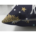 Çift Taraflı Renkli Zemin Üzerinde Geyik Desenli Dijital Baskılı Modern Süet Yastık Kırlent Kılıfı Realhomes