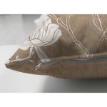 Çift Taraflı Rengarenk Zemin Üzerinde Beyaz Çiçek Desenli Süet Yastık Kırlent Kılıfı Realhomes