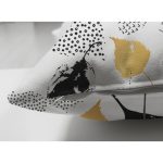 Çift Taraflı Beyaz Zemin Üzerinde Gold Detaylı Yaprak Desenli Modern Süet Yastık Kırlent Kılıfı Realhomes