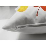 - Suet-K-8455-Gorsel3 - Realhomes Çift Taraflı Beyaz Zemin Üzerinde Renki Sonbahar Yaprak Desenli Modern Süet Yastık Kırlent Kılıfı Realhomes