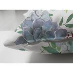 - Suet-K-8479-Gorsel3 - Realhomes Çift Taraflı Beyaz Zemin Üzerinde Rengarenk Çiçek Desenli Süet Yastık Kırlent Kılıfı Realhomes