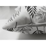 Çift Taraflı Beyaz Zemin Üzerinde Siyah Yaprak Desenli Süet Yastık Kırlent Kılıfı Realhomes