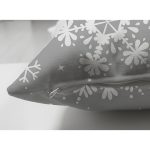 - Suet-K-8552-Gorsel3 - Realhomes Çift Taraflı Renkli Zemin Üzerinde Beyaz Kartanesi Desenli Dijital Baskılı Modern Süet Yastık Kılıfı Realhomes