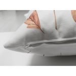 - Suet-K-8590-Gorsel3 - Realhomes Çift Taraflı Beyaz Zemin Üzerinde Sonbahar Desenli Yaprak Motifli Süet Yastık Kırlent Kılıfı Realhomes