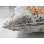- Suet-K-8605-Gorsel3 - Realhomes Çift Taraflı Beyaz Zeminli Balkabağı Desenli Dijital Baskılı Modern Süet Yastık Kırlent Kılıfı Realhomes